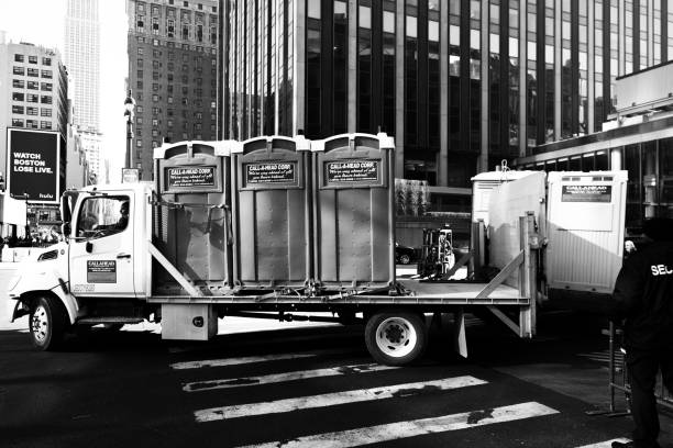 Best Luxury portable toilet rental  in Center Point, AL